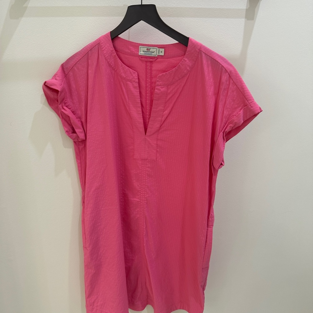 Vineyard Vines Pink vneck tshirt dress/cover up